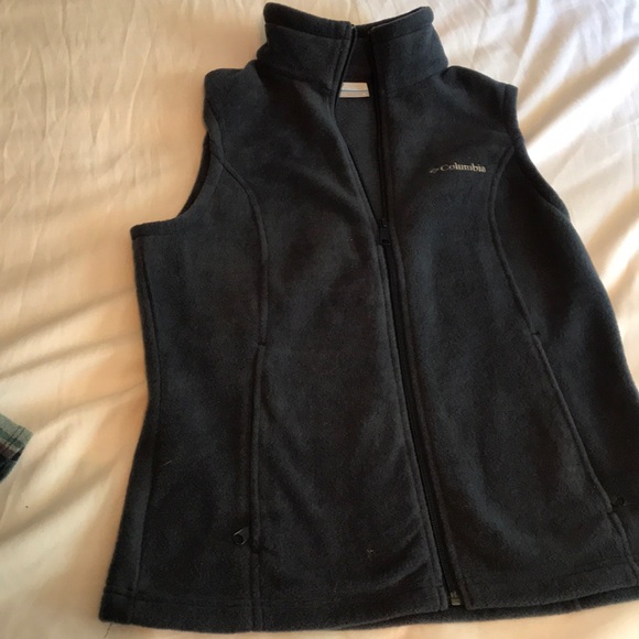 Navy fleece Columbia vest - Picture 2 of 3